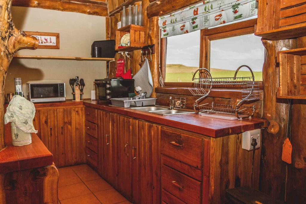 A Log Home At Buffalo Creek Buffeljagsrivier Exterior foto